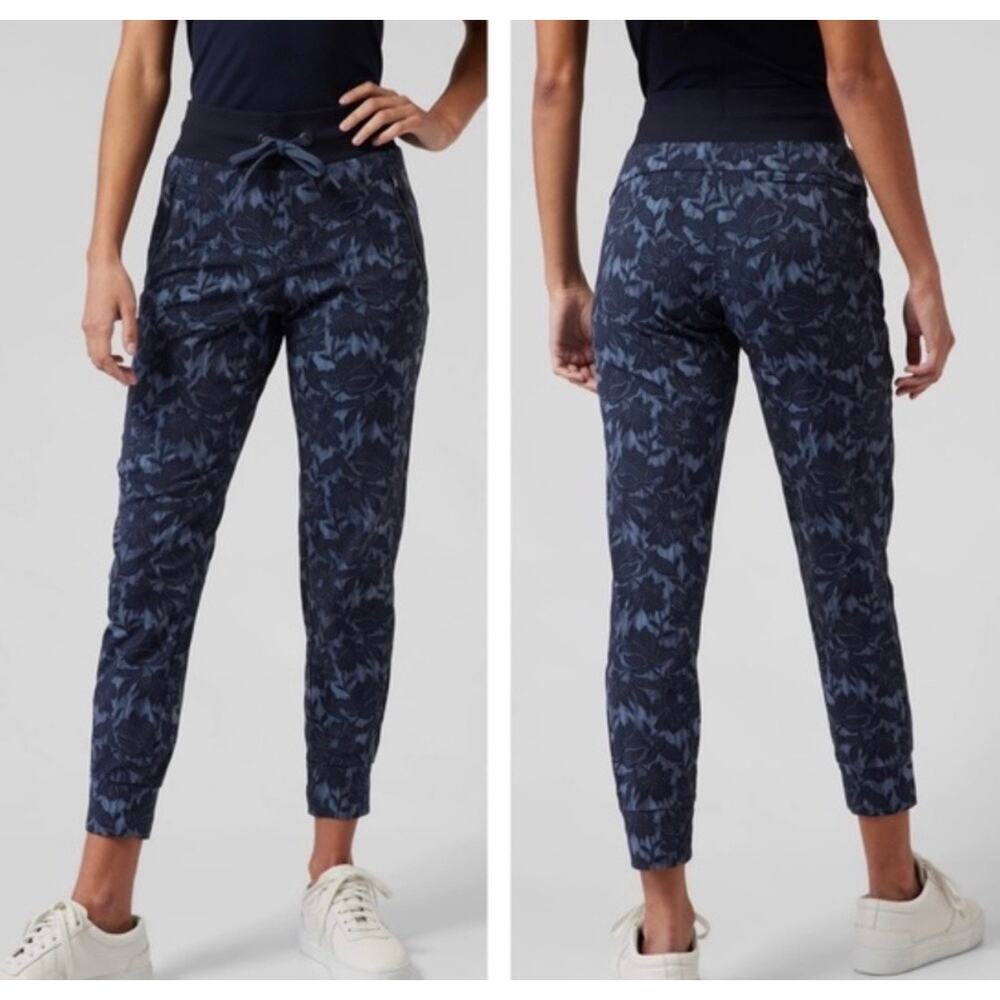Athleta Trekkie North Jogger Ethereal Bloom